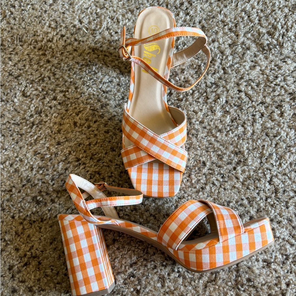 SHEIN 4 incg Heel Orange Plaid Heel SIZE 11
